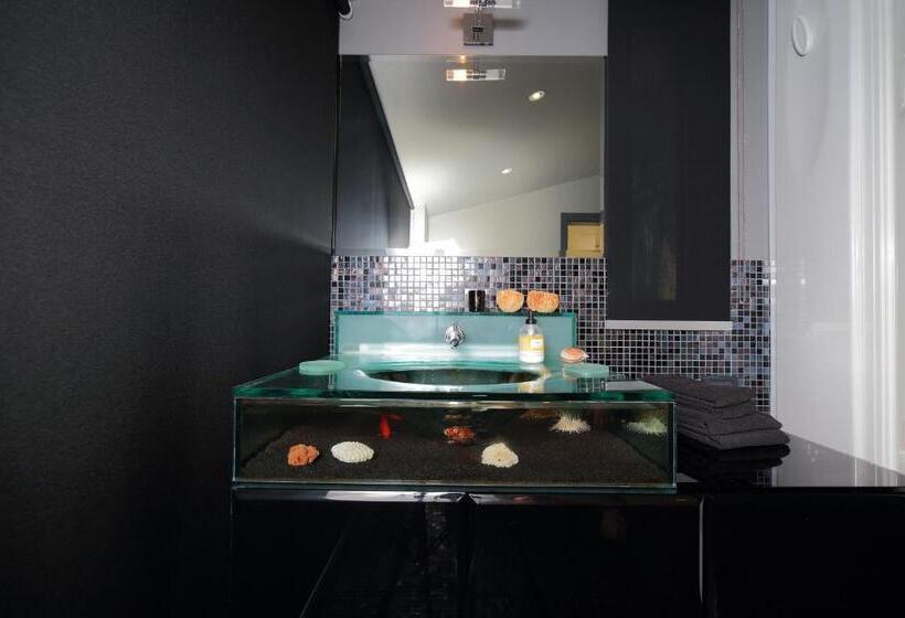 מיטת קינג בסוויטה, Agriturismob&b Loggia Degli Artisti