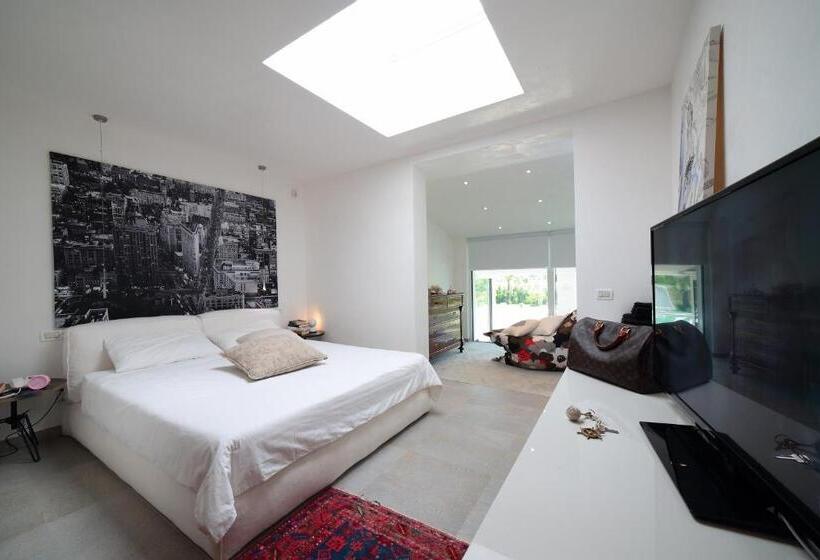 מיטת קינג בסוויטה, Agriturismob&b Loggia Degli Artisti