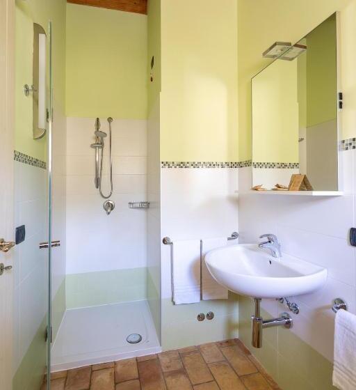 غرفة قياسية, Ca  Lupino