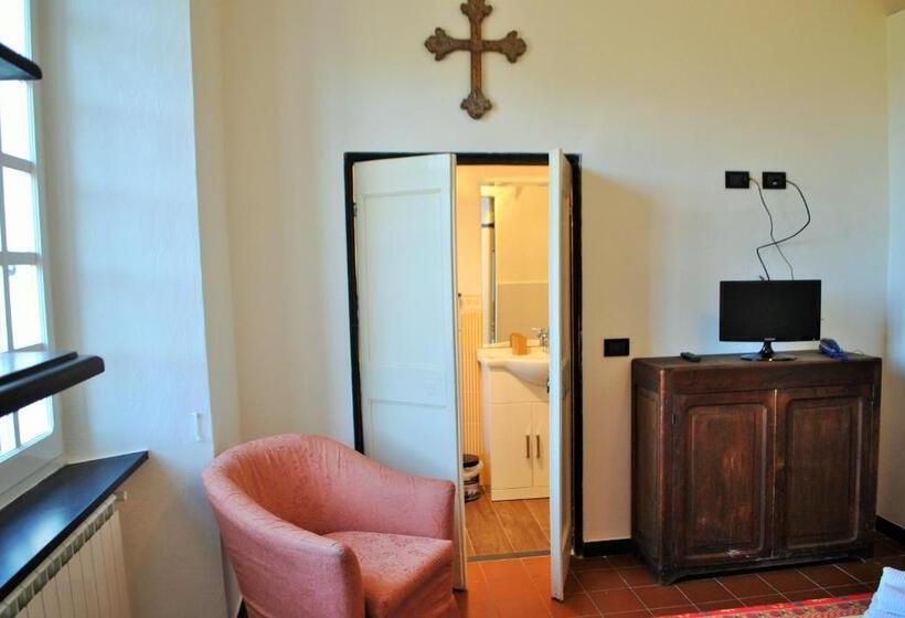 اتاق استاندارد, L' Amandola