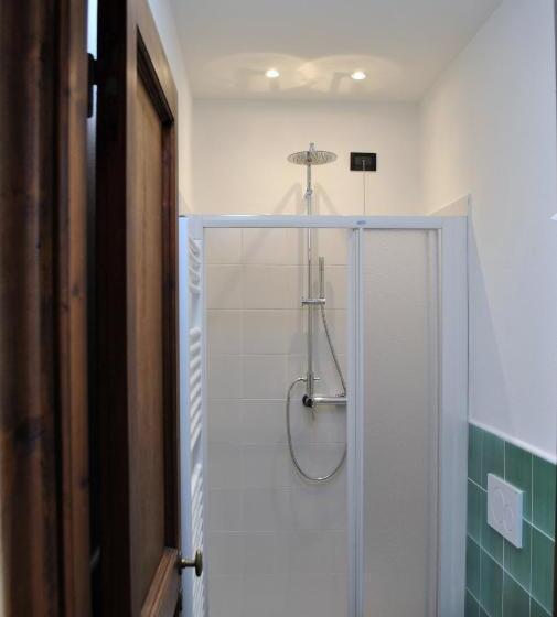 اتاق استاندارد, L' Amandola