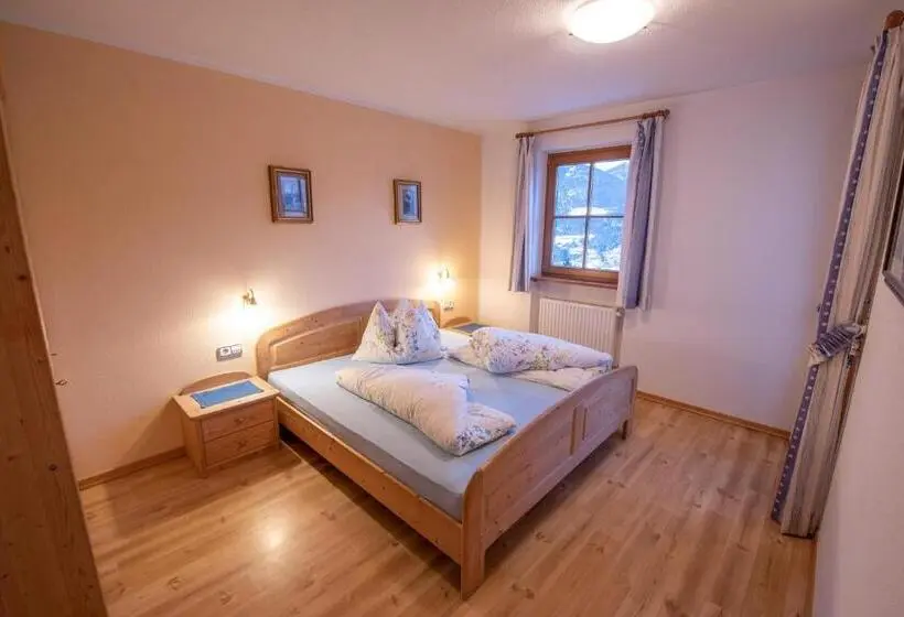 Huoneisto 1 Makuuhuone Näkymä, Patztauhof