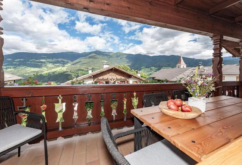 דירת שני חדרים, Sigmundhof