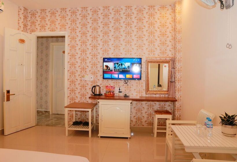 Camera Standard, Royal