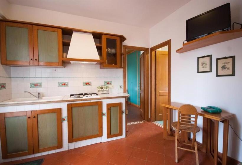 带2个卧室的公寓, Residence Le Grazie Est