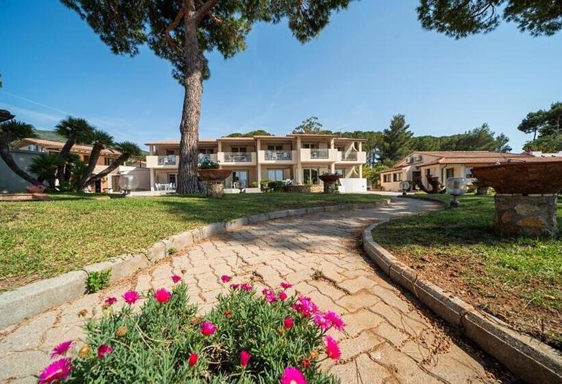 Апартаменты 1 Спальня Вид на Море, Residence Le Grazie Est