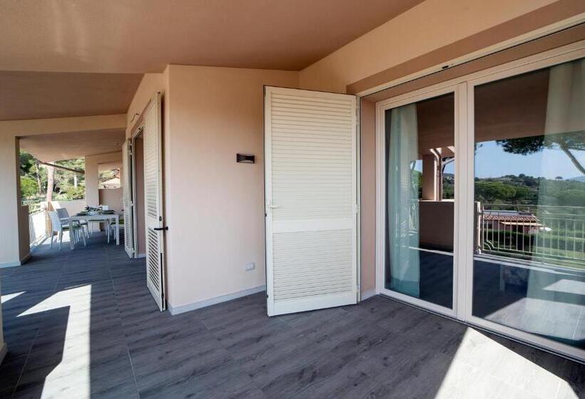 带1个卧室的带阳台的公寓, Residence Le Grazie Est