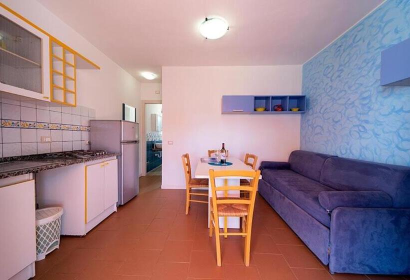 Апартаменты 1 Спальня с Террасой, Residence Le Grazie Est
