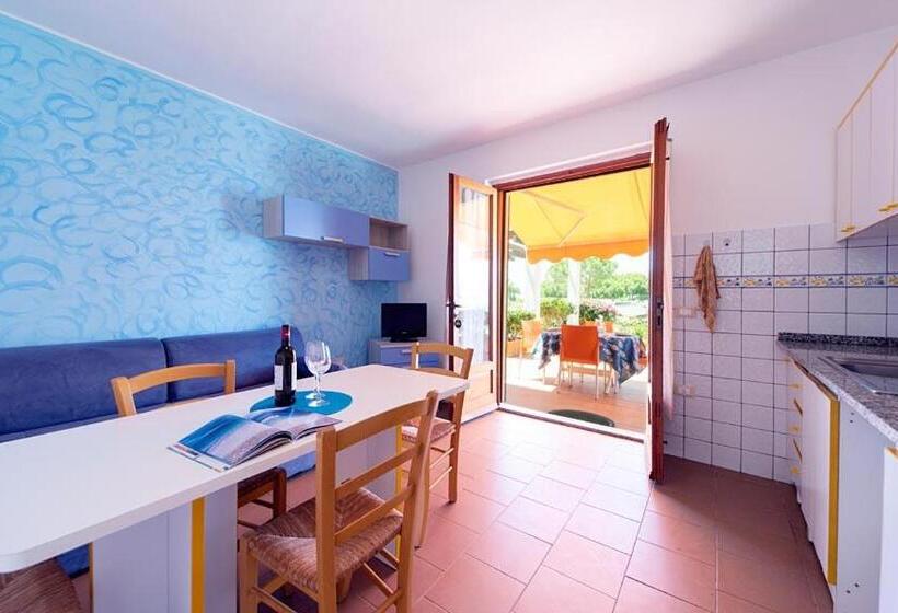 带1个卧室的带阳台的公寓, Residence Le Grazie Est