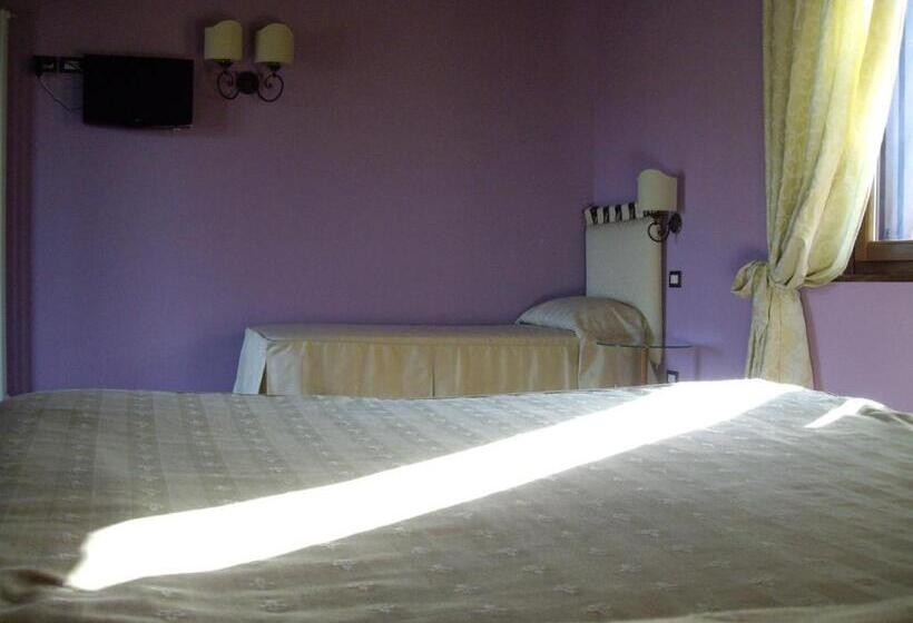 Номер Стандарт Трехместный, Agriturismo Il Borgo Degli Ulivi