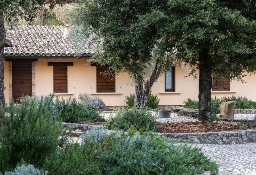 اتاق استاندارد سه نفره, Agriturismo La Cerra