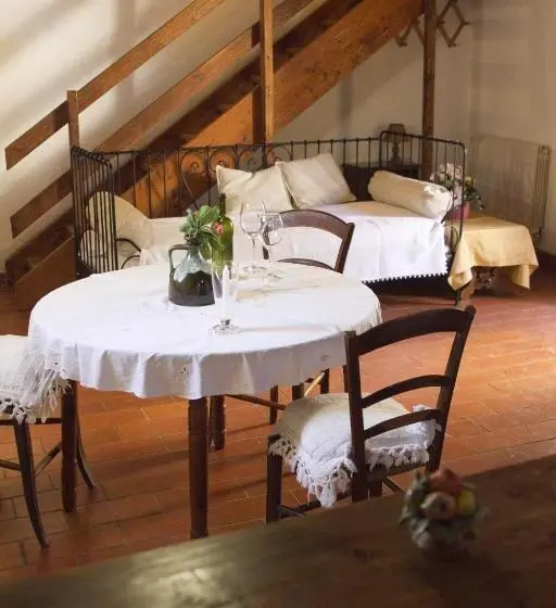 スタンダードスタジオ, Agriturismo Santa Caterina
