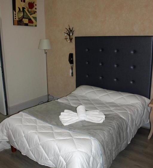 스탠다드 룸, Restaurant Martinez