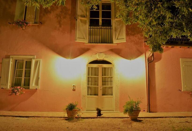 شقة غرفة واحدة, San Giovanni Al Monte