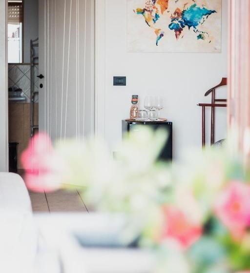 חדר משפחתי, La Rola