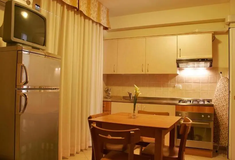 استودیوی استاندارد, Residence Olimpo