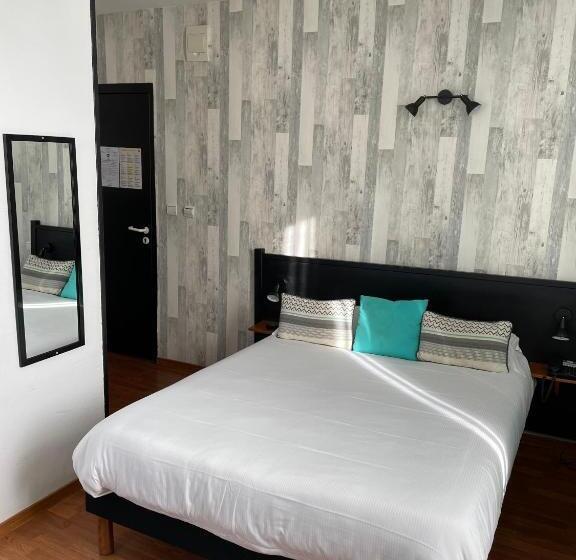 Номер Deluxe, Le Creusot