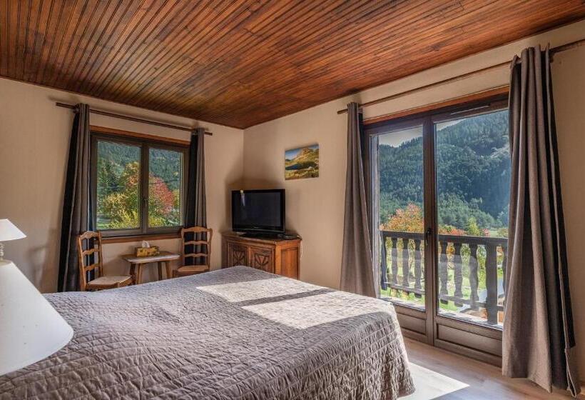 סוויטה עם מרפסת, Chambres D'hôtes Les Murès Du Mercantour