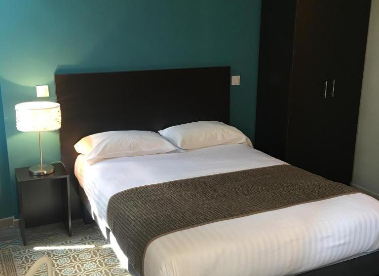 غرفة قياسية, Le Brin D'olivier