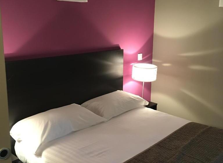 غرفة قياسية, Le Brin D'olivier