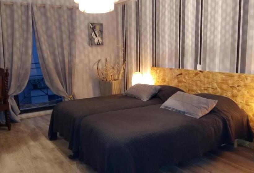 סוויטה משפחתית, Le Clos Des Aramons