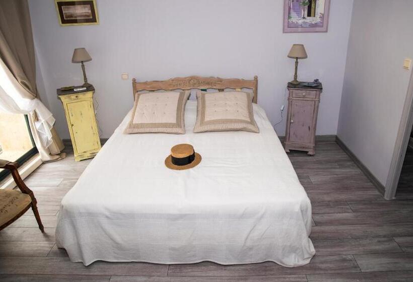 Номер Deluxe, Le Clos Des Aramons