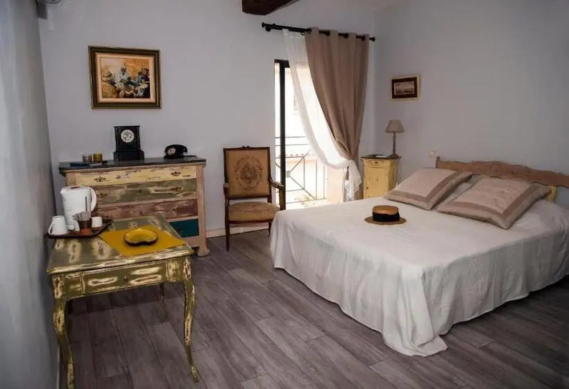 デラックスルーム, Le Clos Des Aramons