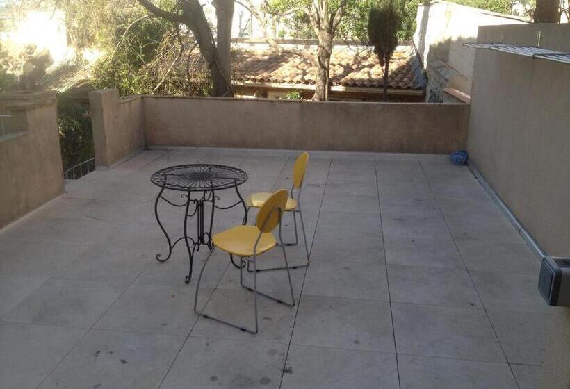 إستوديو قياسى, Residence Carpe Diem