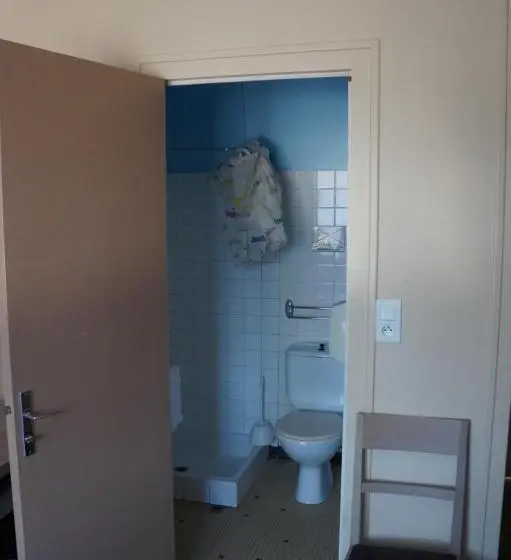 Standard-huone, Pinede