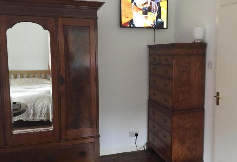 جناح عائلي, Bressenden