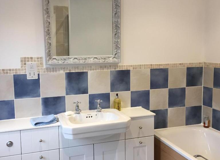 جناح عائلي, Bressenden