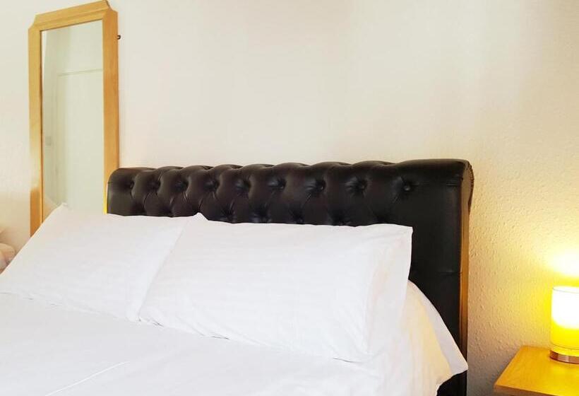 Номер Стандарт Трехместный, The Crumplehorn Inn & Mill