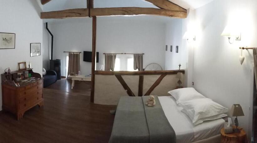 جناح كومفورت, La Fréjade