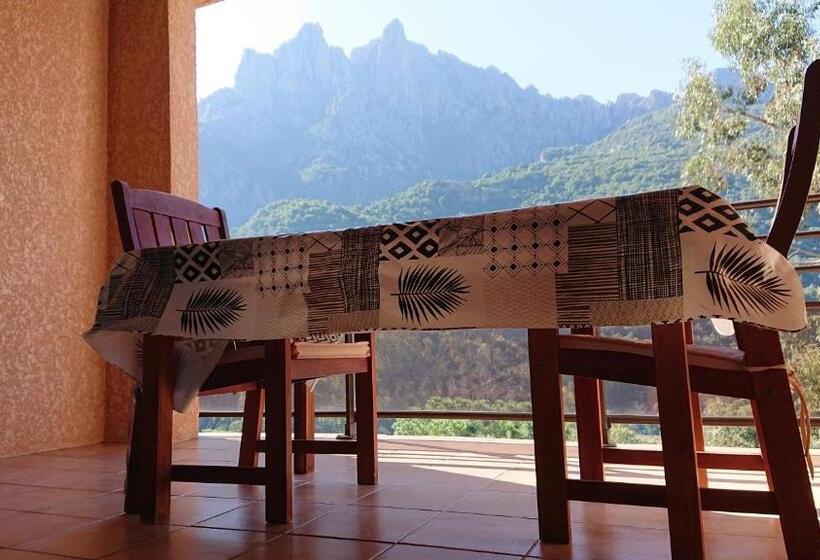 标准工作室, Résidence A Barcella