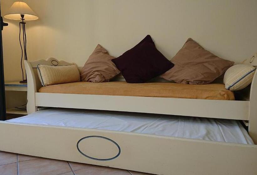 带1个卧室的带阳台的公寓, Résidence A Barcella