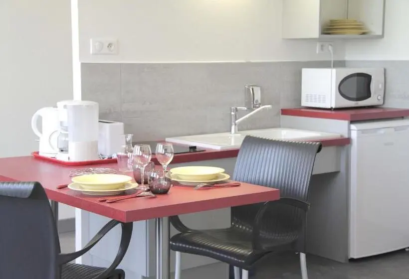 Superior-studio, West Appart' Hôtel