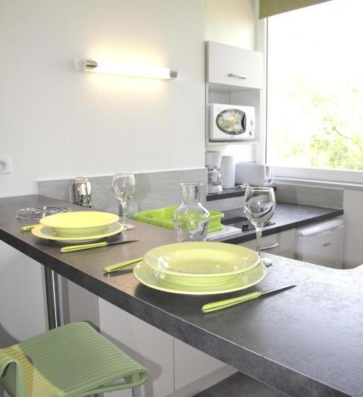 דירת חדר, West Appart' Hôtel