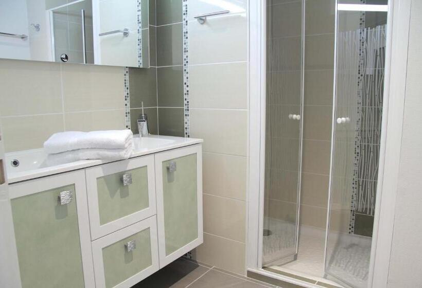 דירת חדר, West Appart' Hôtel