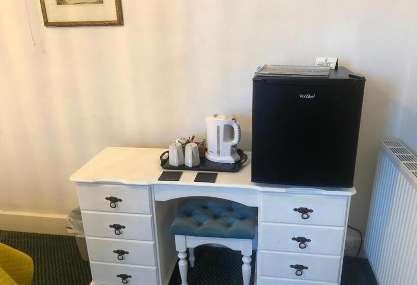 غرفة قياسية سرير كينج, The Sandpiper