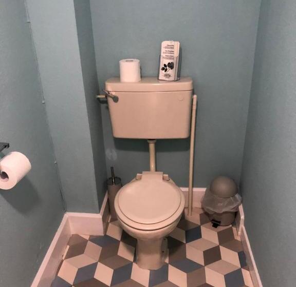 غرفة قياسية, The Sandpiper