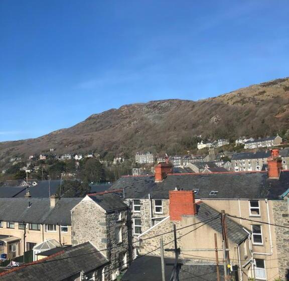 חדר סטנדרט, The Sandpiper