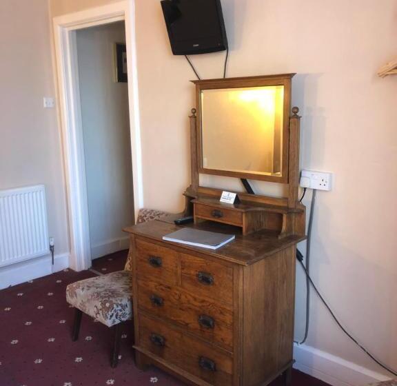 غرفة قياسية, The Sandpiper