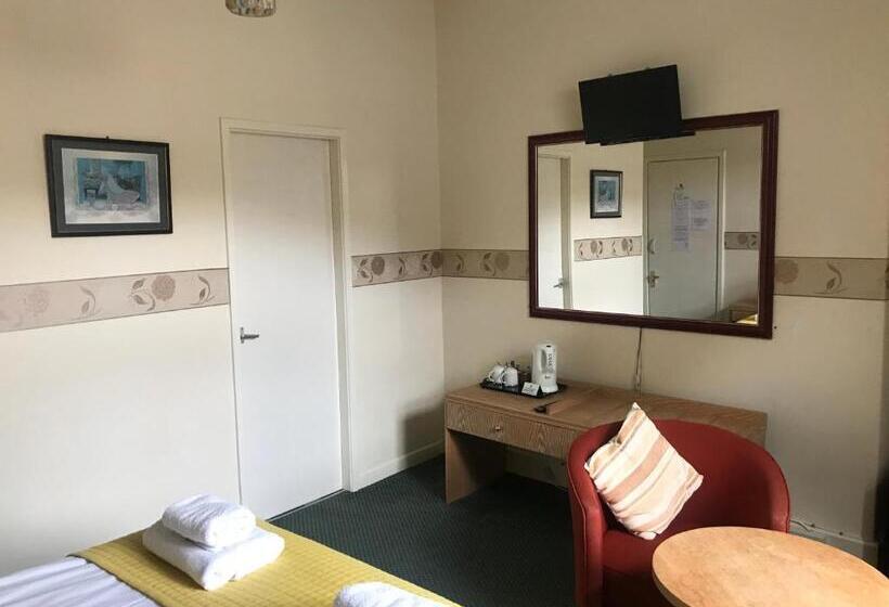 غرفة قياسية مطلة على الجبل, The Sandpiper