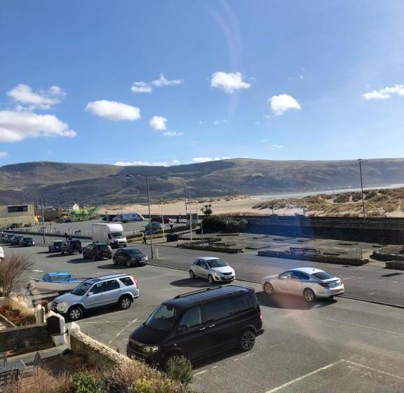 غرفة قياسية فردية مطلة علي البحر, The Sandpiper