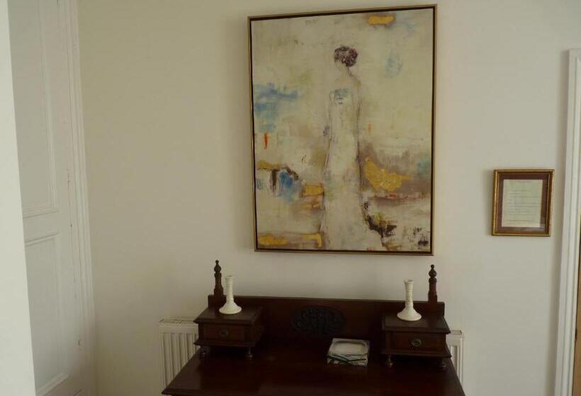 수피리어 룸, Cannara B And B