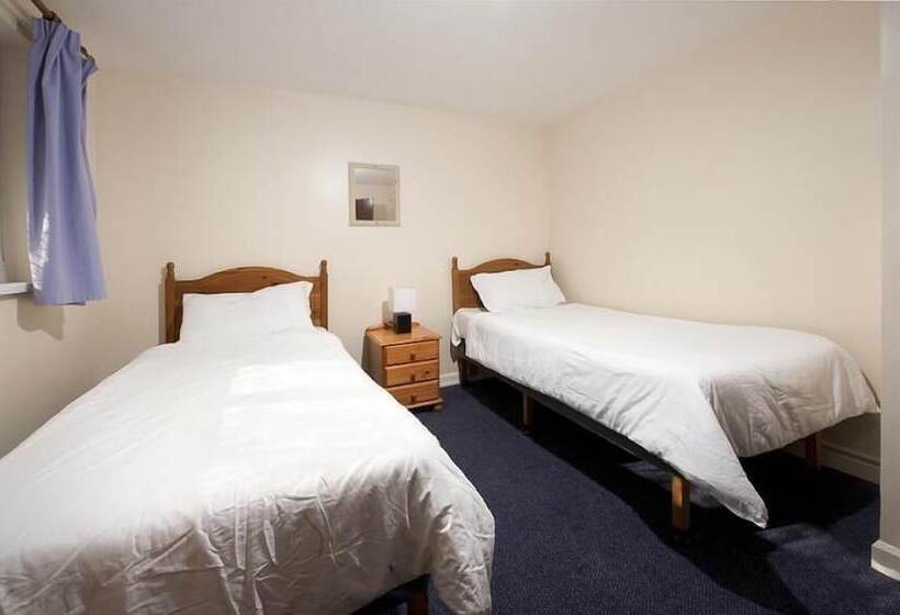 2ベッドルームアパートメント, Trelawne Manor Holiday Park