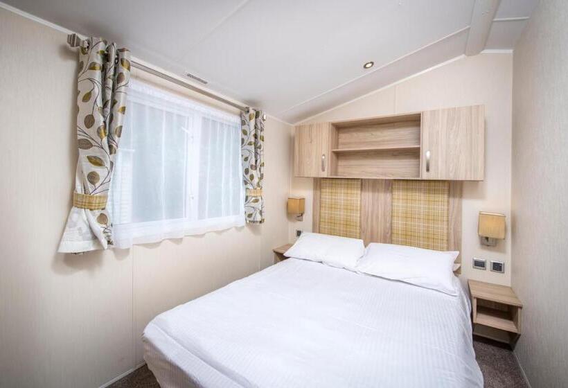 3ベッドルームアパートメント, Trelawne Manor Holiday Park