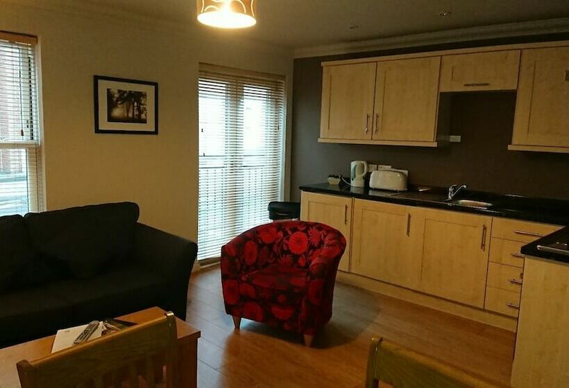 דירת חדר, Victoria Cloisters Apartments