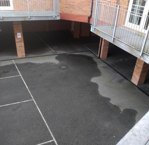 דירת חדר, Victoria Cloisters Apartments