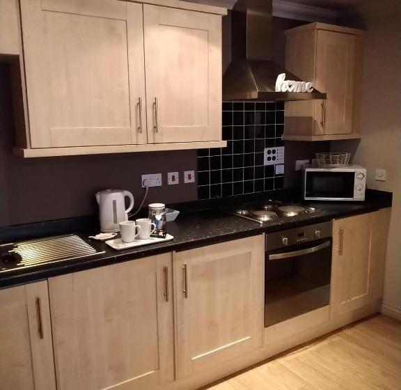 דירת שני חדרים, Victoria Cloisters Apartments